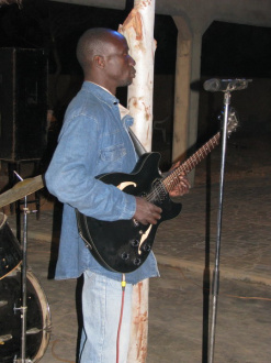 03 Le Guitariste